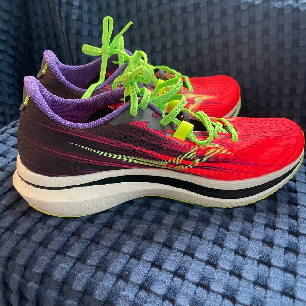 Saucony Mens Endorphin Pro 2 Running Shoes